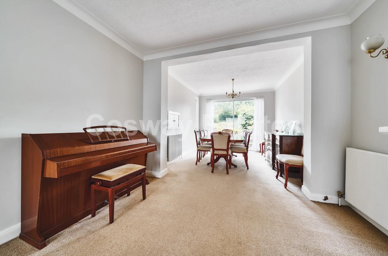 Glendor Gardens, Mill Hill